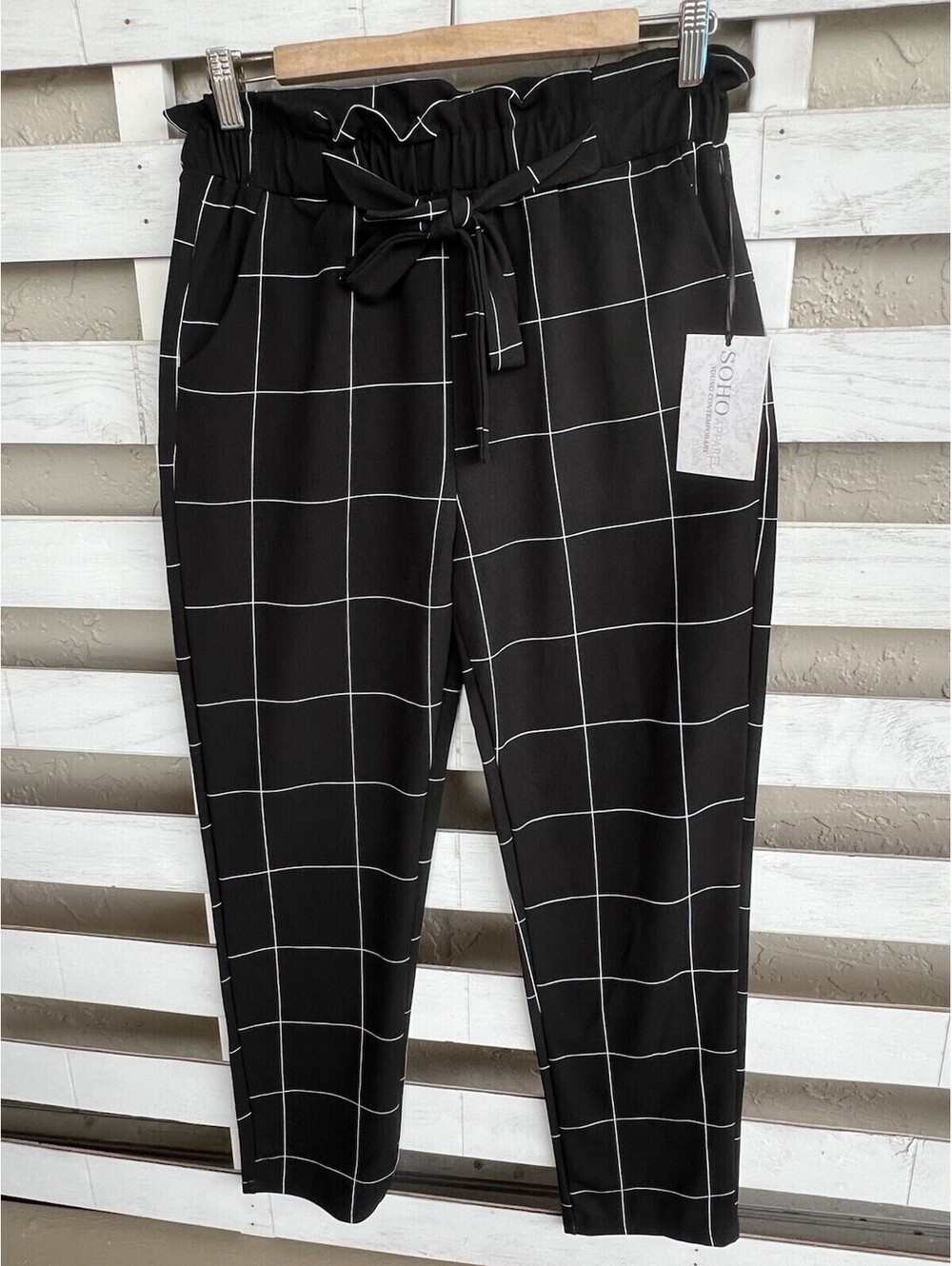 New SOHO Apparel Black White Paper bag style Dress Plaid pants Size M